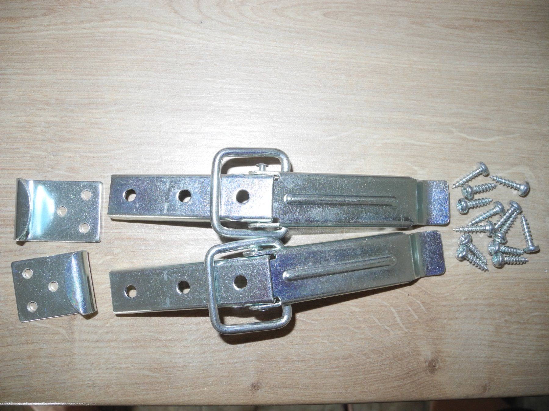 Quincaillerie: 2 STÜCK KISTENVERSCHLUSS – Neuf (Voir description) à Reinach AG par Huckleberrysix