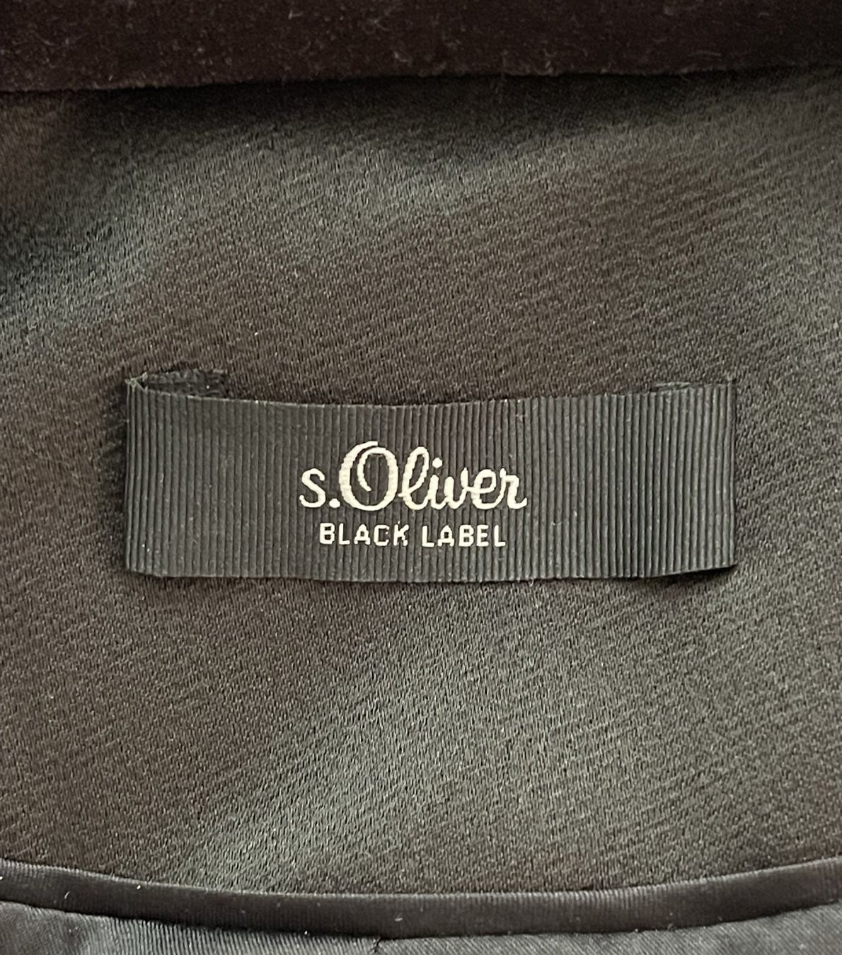 S.Oliver Giacche: Samtblazer, anthrazit von S. Oliver, Black Label, Gr. 36 – Nuovo (secondo la descrizione) da Chur venduto da Zido 3