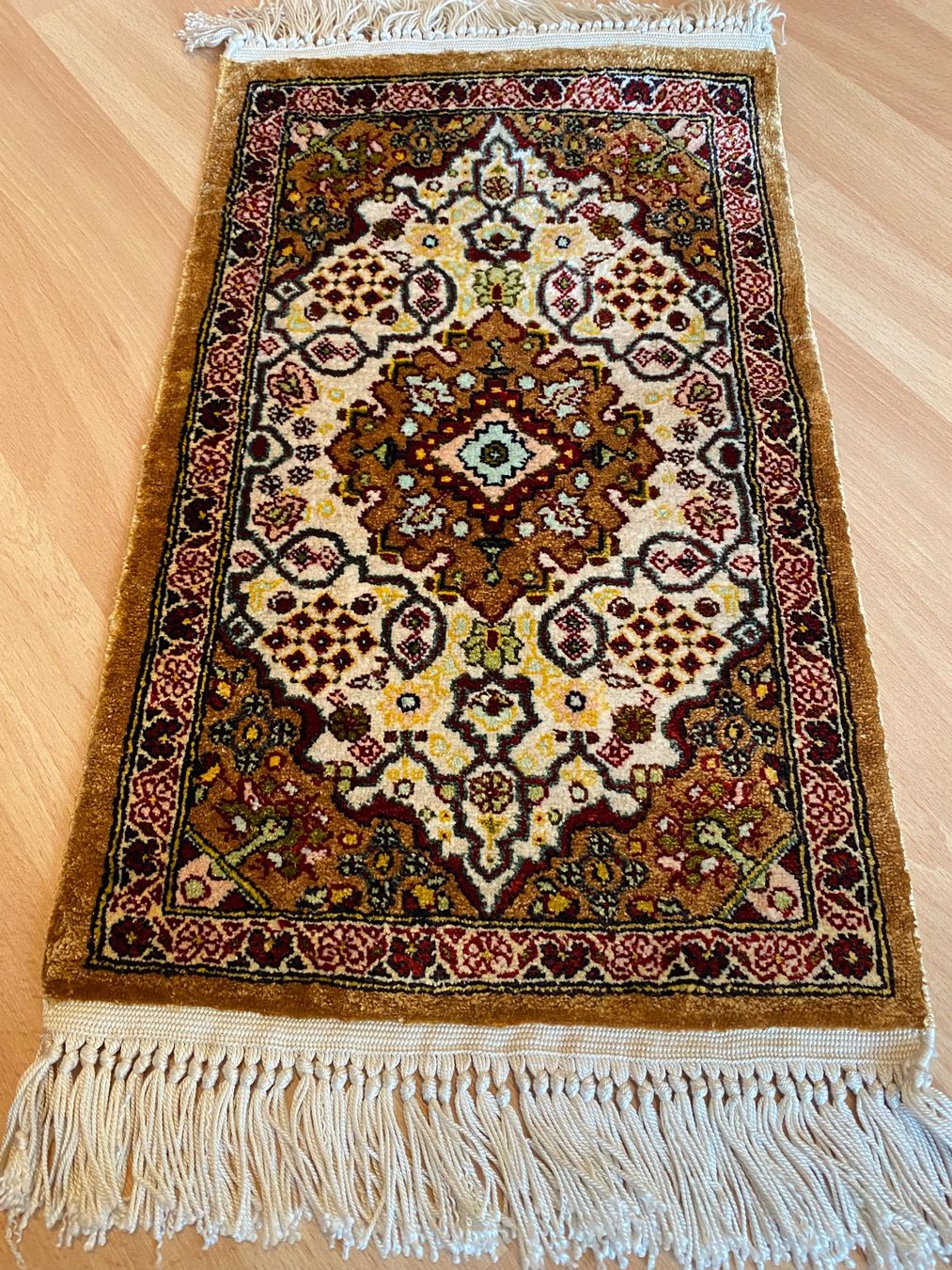 Teppiche: Seidenteppich Kashmir 55x25 – Gebraucht aus Zürich von Simodo 2