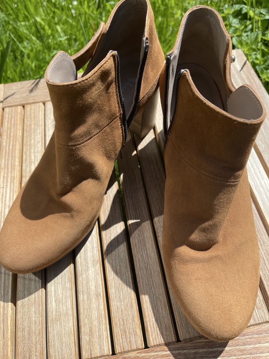 Scarpe da donna: Homers Stiefeletten Grösse 39 Rauleder – Usato da Basel venduto da Ritzibitzi