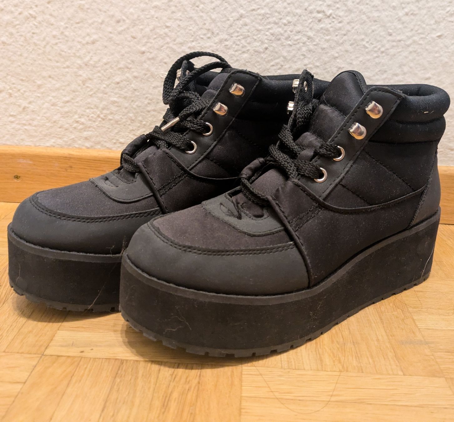 H&M Damenschuhe: Plateau Sneaker – Gebraucht aus Steffisburg von Schlabber