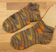 Sneakersocken 🧦 - handgestrickt - Grösse 38 / 39 - NEU