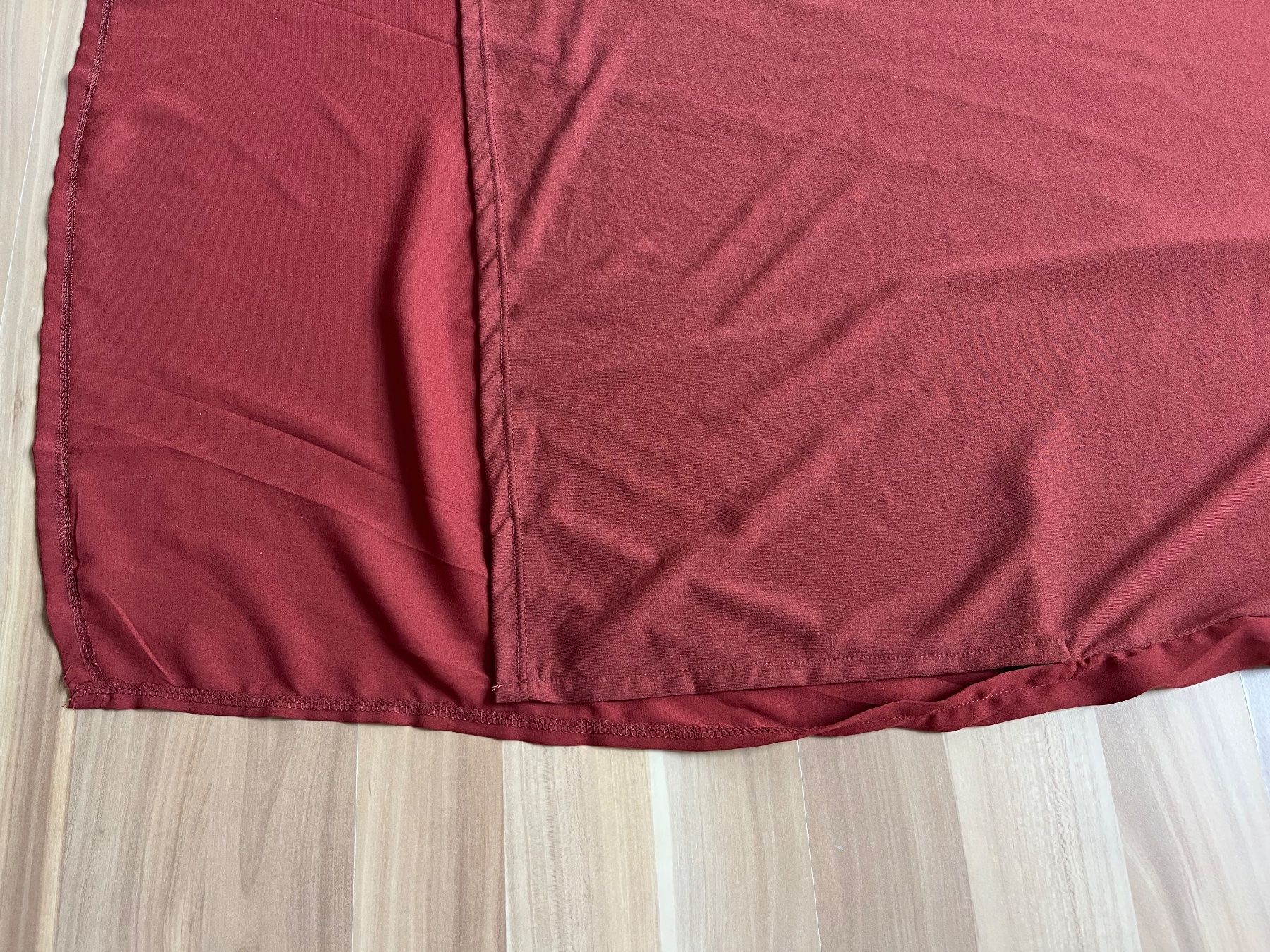 T-shirt: Neues Long Shirt, in trendfarbe – Nuovo (secondo la descrizione) da Oetwil an der limmat venduto da Sual 4