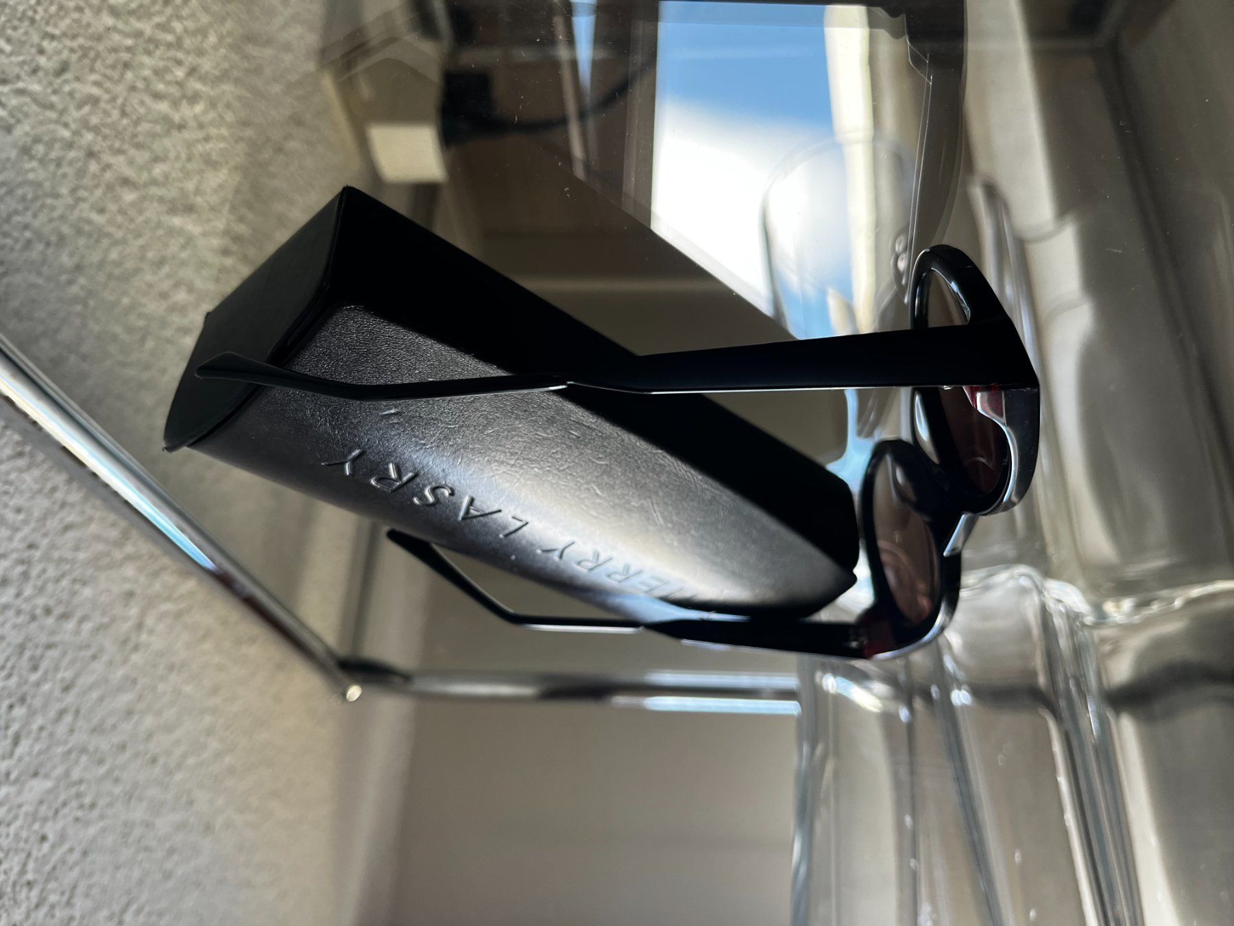 Lunettes & Verres: Lunettes de soleil Thierry Lasry – D'occasion à Veyras par in-nuce 1