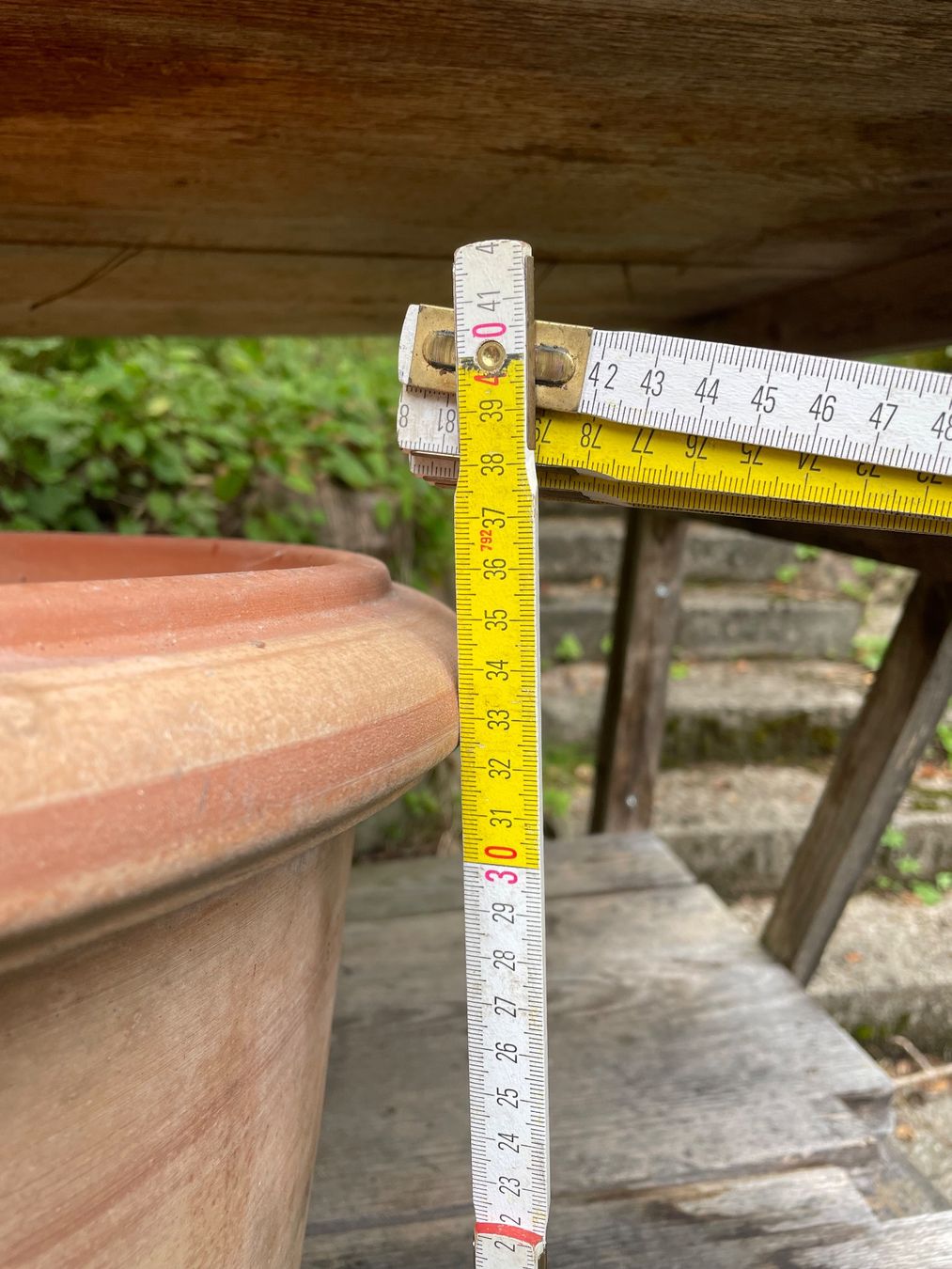Vasi per fiori: Pflanztopf aus Terracotta – Nuovo (secondo la descrizione) da Zürich venduto da Spring_Garten 2