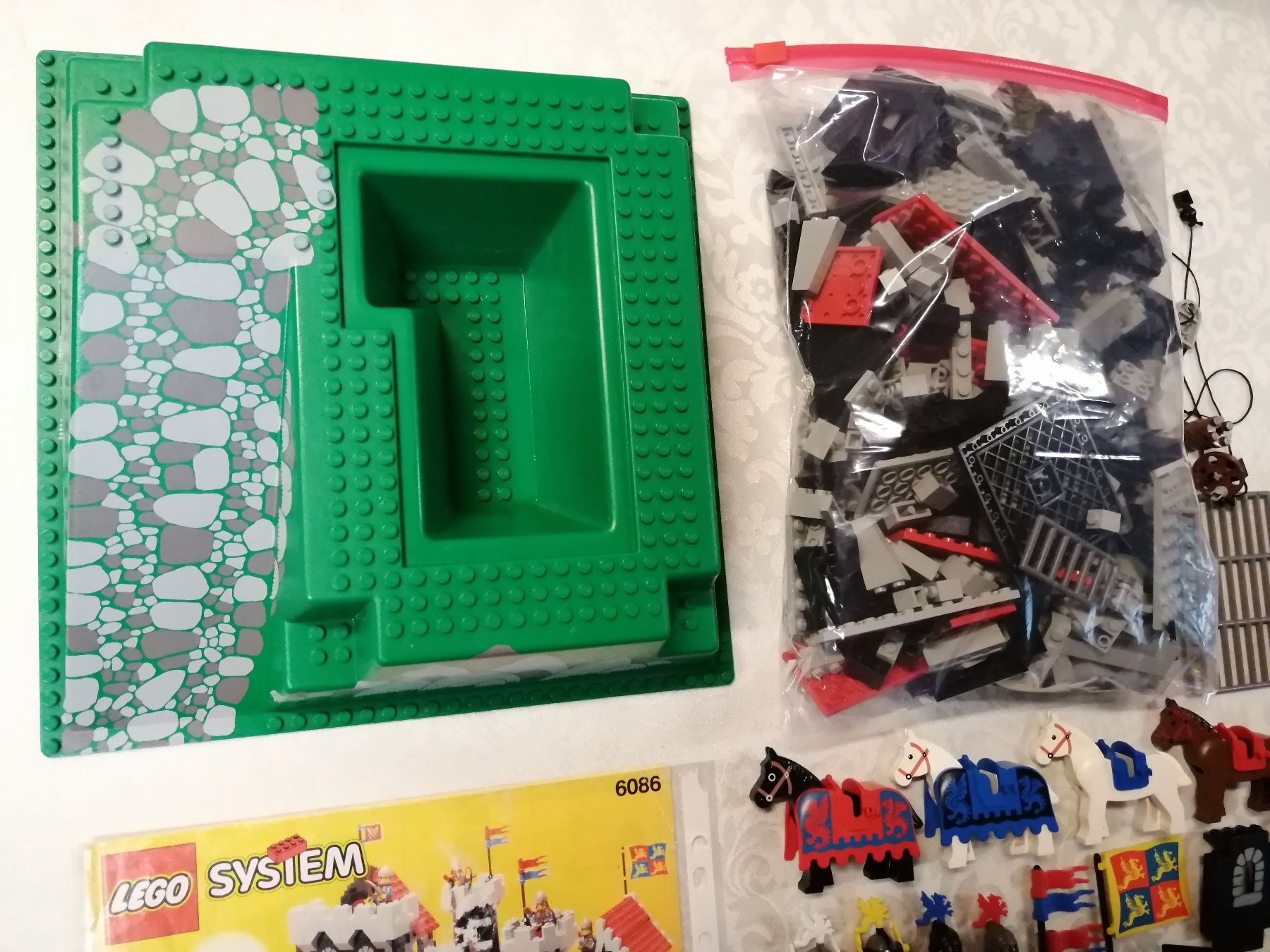 Lego Spielzeuge: Lego 6086 Black Knight's Castle – Gebraucht aus Sils im Domleschg von AMAG_AUDI_ZH 3
