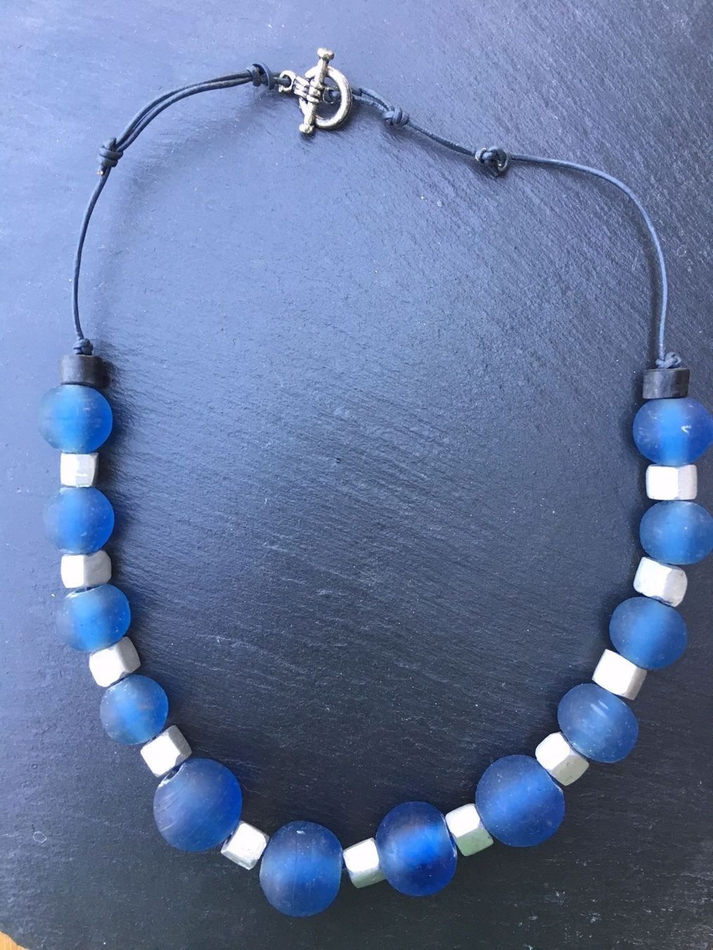 Catenine: Collier fantaisie bleu – Usato da Veyrier venduto da Leilazizou 1
