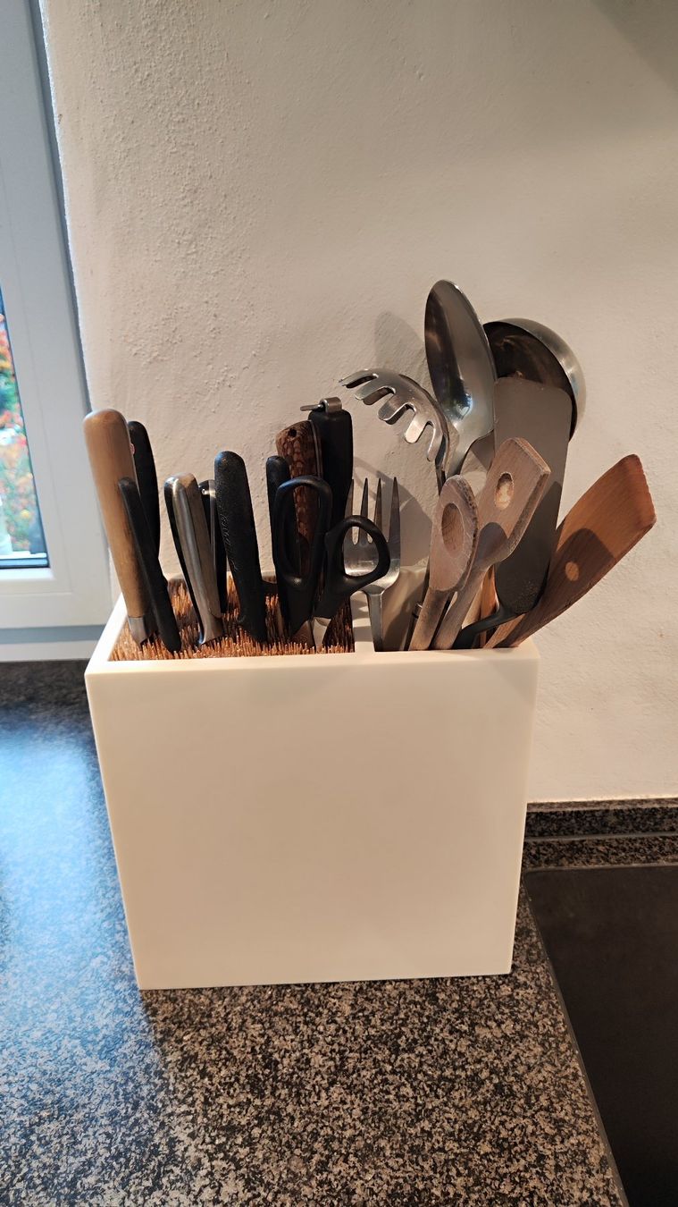 Coltelli: Messerblock aus Corian inkl. Kochlöffelfach – Nuovo (secondo la descrizione) da Oberneunforn venduto da saloeff 2