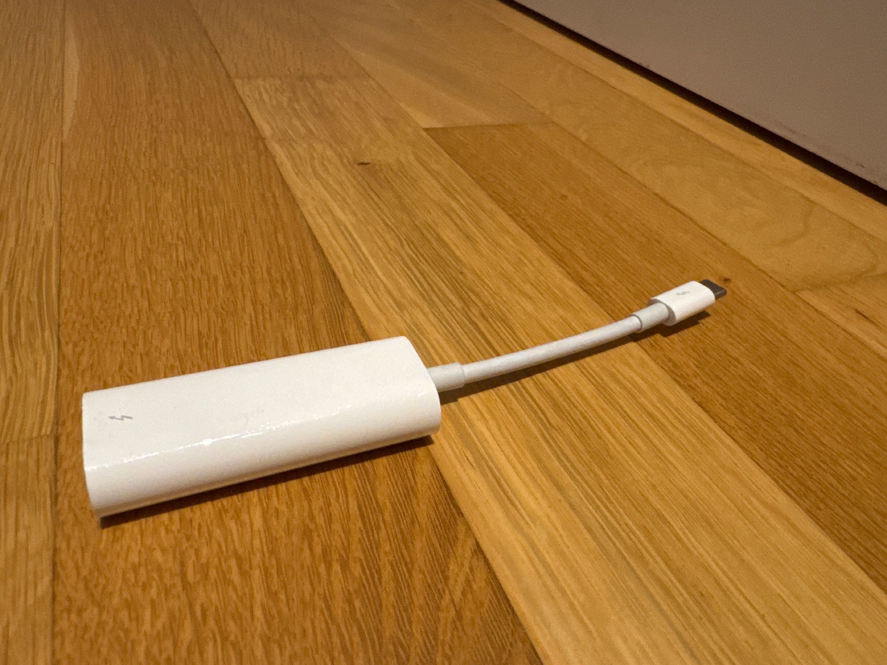 Apple Laufwerke & Adapter: Thunderbolt 3 (USB-C) to Thunderbolt 2 – Gebraucht aus Weinfelden von rethab 3