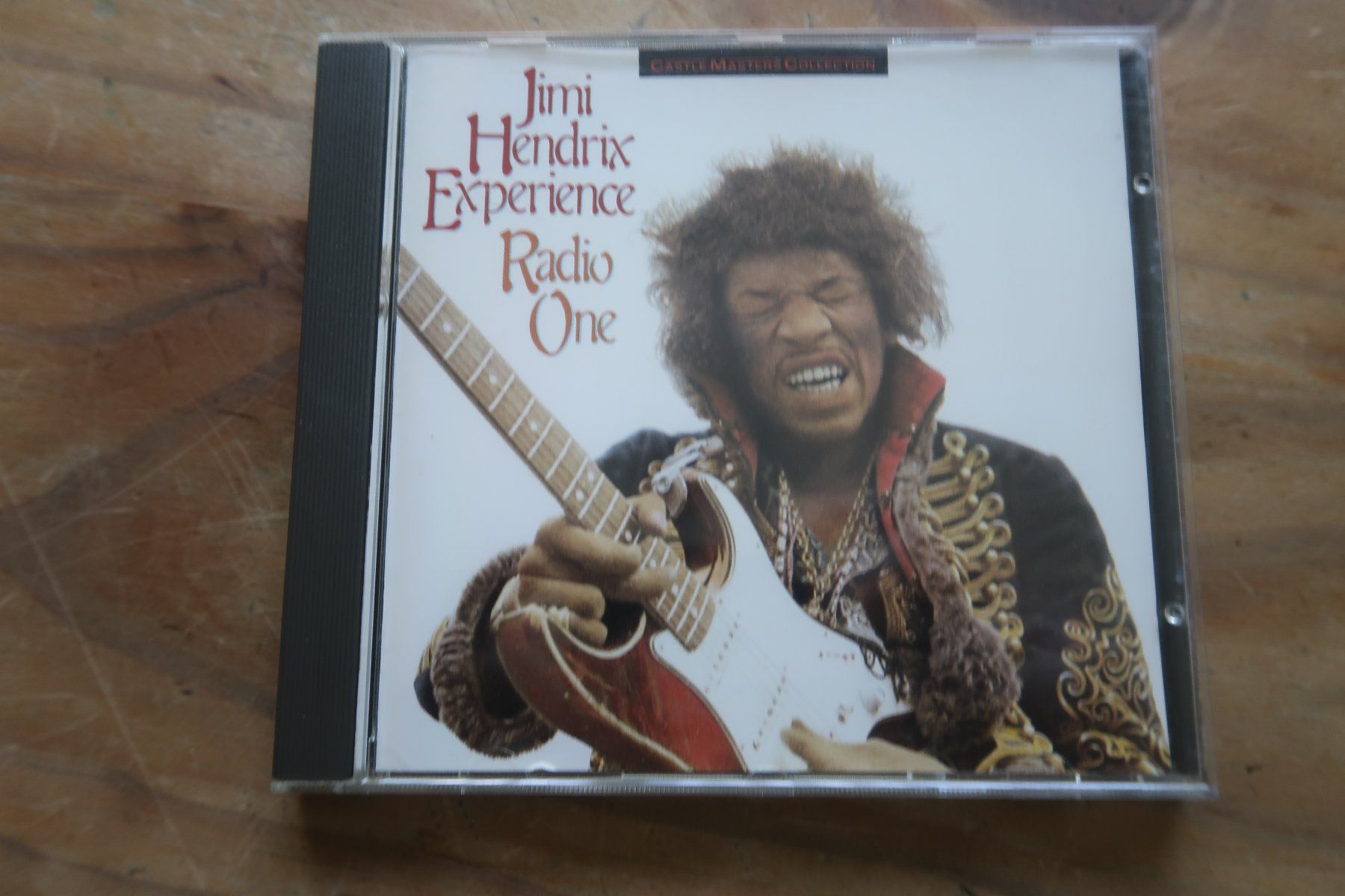 CD: JIMI HENDRIX EXPERIENCE - RADIO ONE - CD – Usato da Basel venduto da Patiscat
