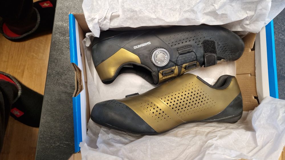 Shimano rennradschuhe RC5 balck gold Kaufen auf Ricardo