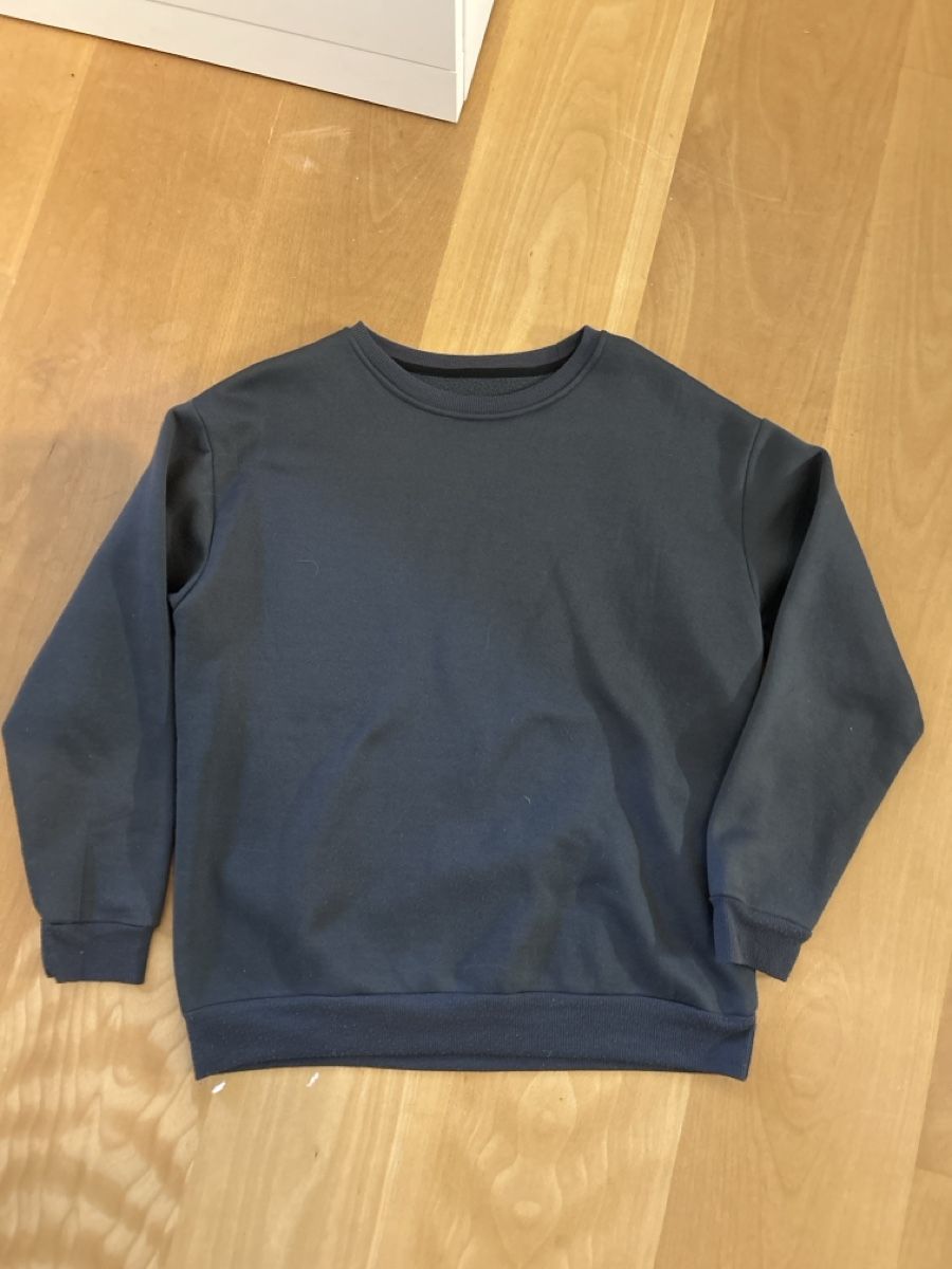 Maglioni & Felpe: Pulli dunkelgrau S (shein) – Usato da Triesenberg venduto da miauuu19