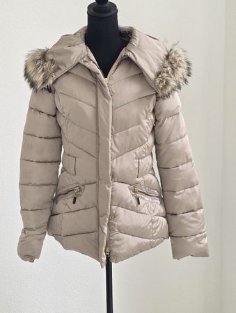 Damen Steppjacke MNG Grösse M beige mit Kunstpelz