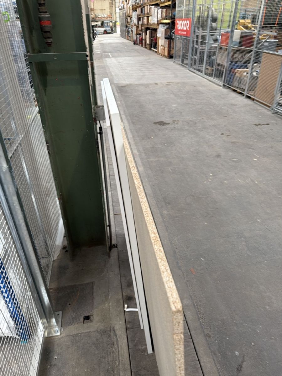 Piatti di portata: Holzplatten/Tischplatten/Abdeckplatten – Usato da Winterthur venduto da lilly021 1