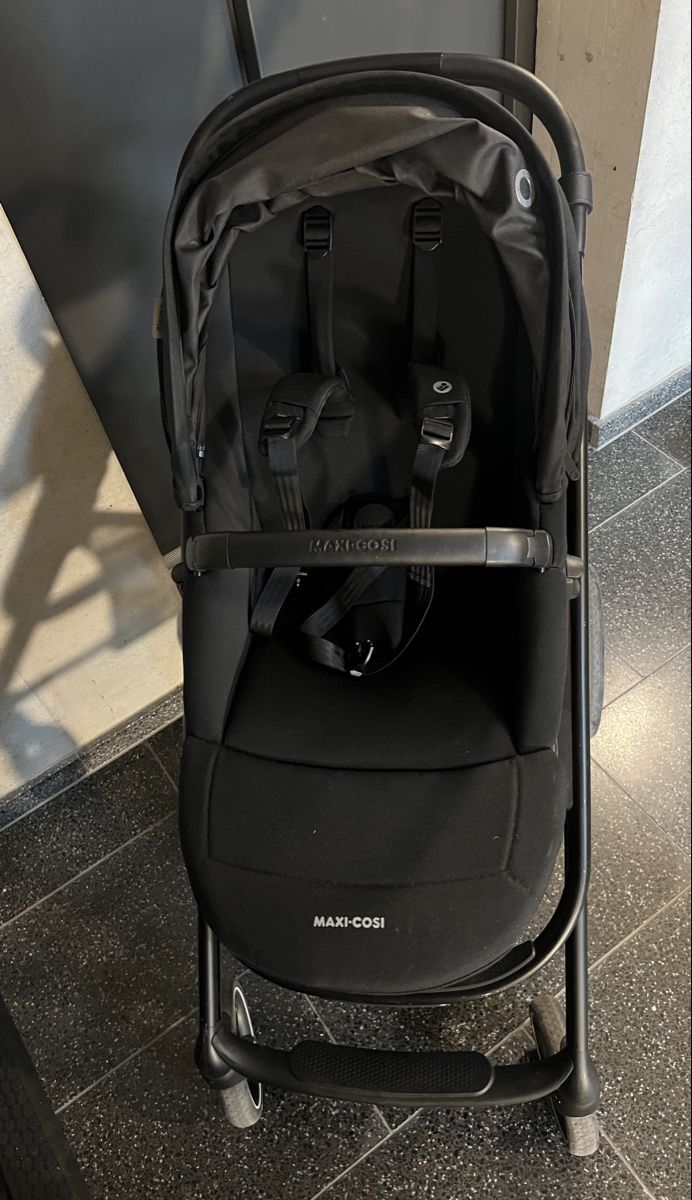 Maxi-Cosi Carrozzine: Maxi Cosi Kombikinderwagen Set – Usato da St. Gallen venduto da sah_d9xy 2