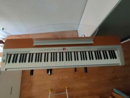 Elektropiano mit Klavieranwendung