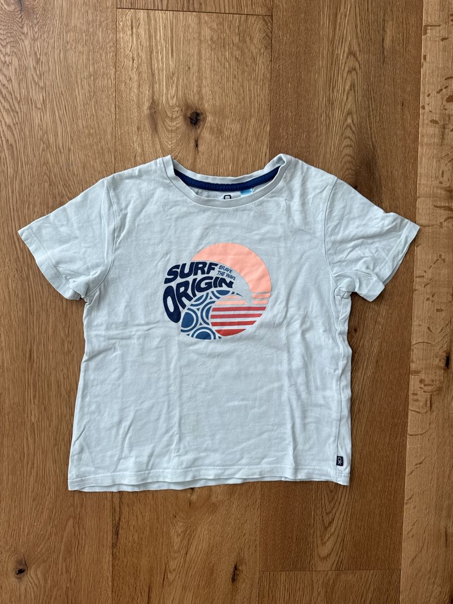 Okaidi Camicie, T-shirt & Polo: Kinder Okaïdi Tshirt, Gr. 110 – Usato da Interlaken venduto da fbnscl