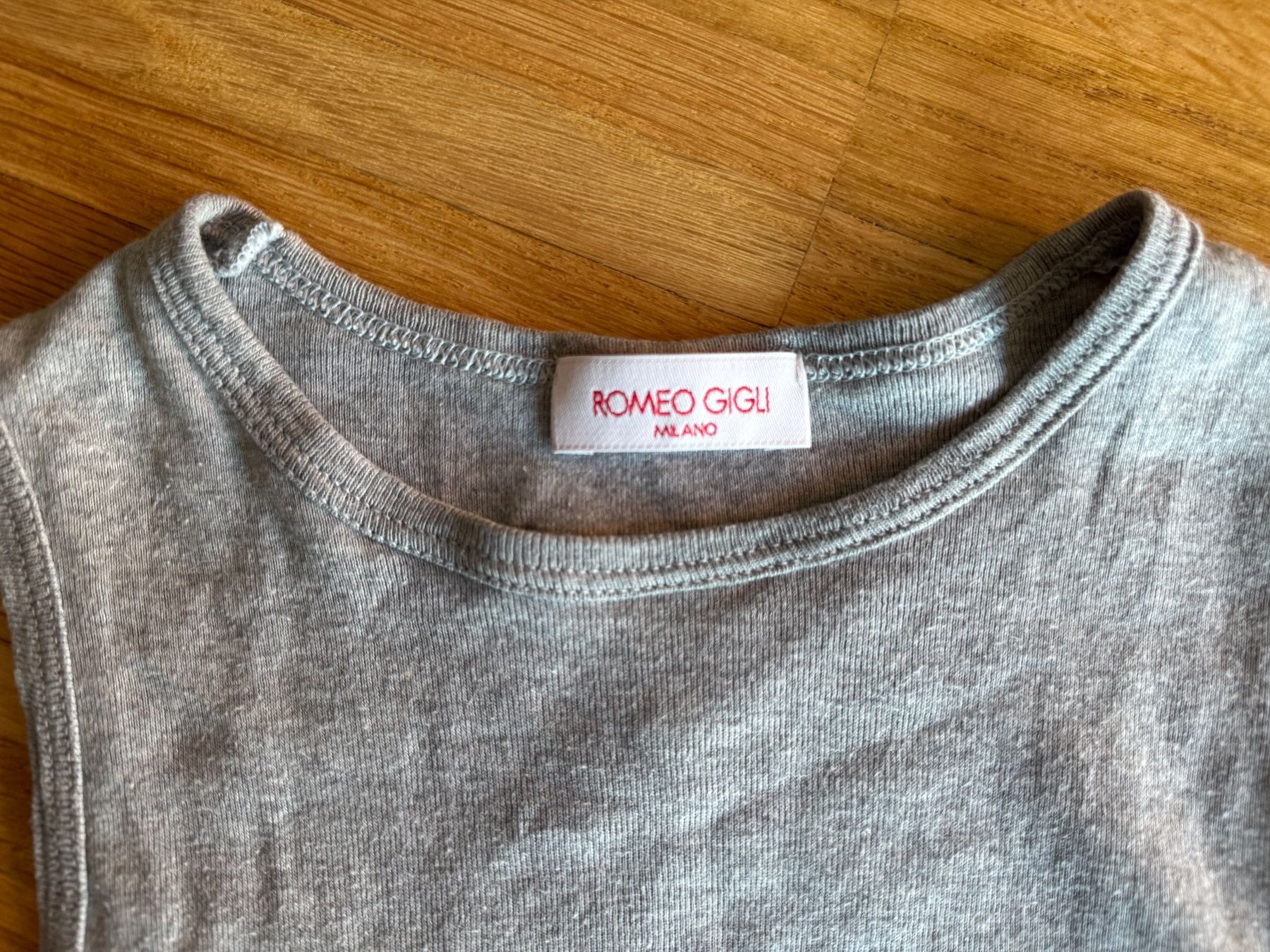 Top: Vintage Romeo gigli top – Usato da Fribourg venduto da mariedw 2