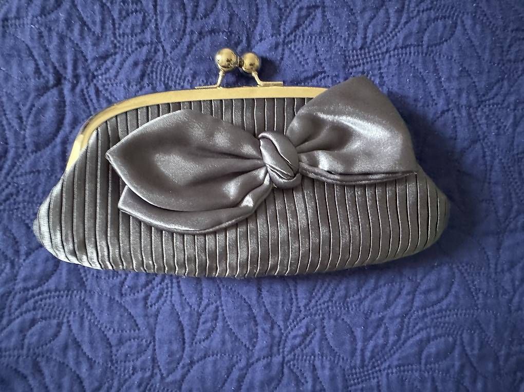 Borse da donna: Tasche  – Usato da St. Gallen venduto da EllyM. 1