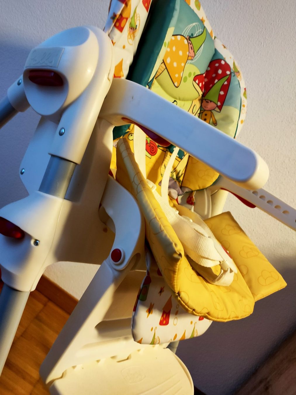 Chicco Seggioloni: Kinderhoch Stuhl Chicco – Usato da Niederglatt ZH venduto da Icaro7 5