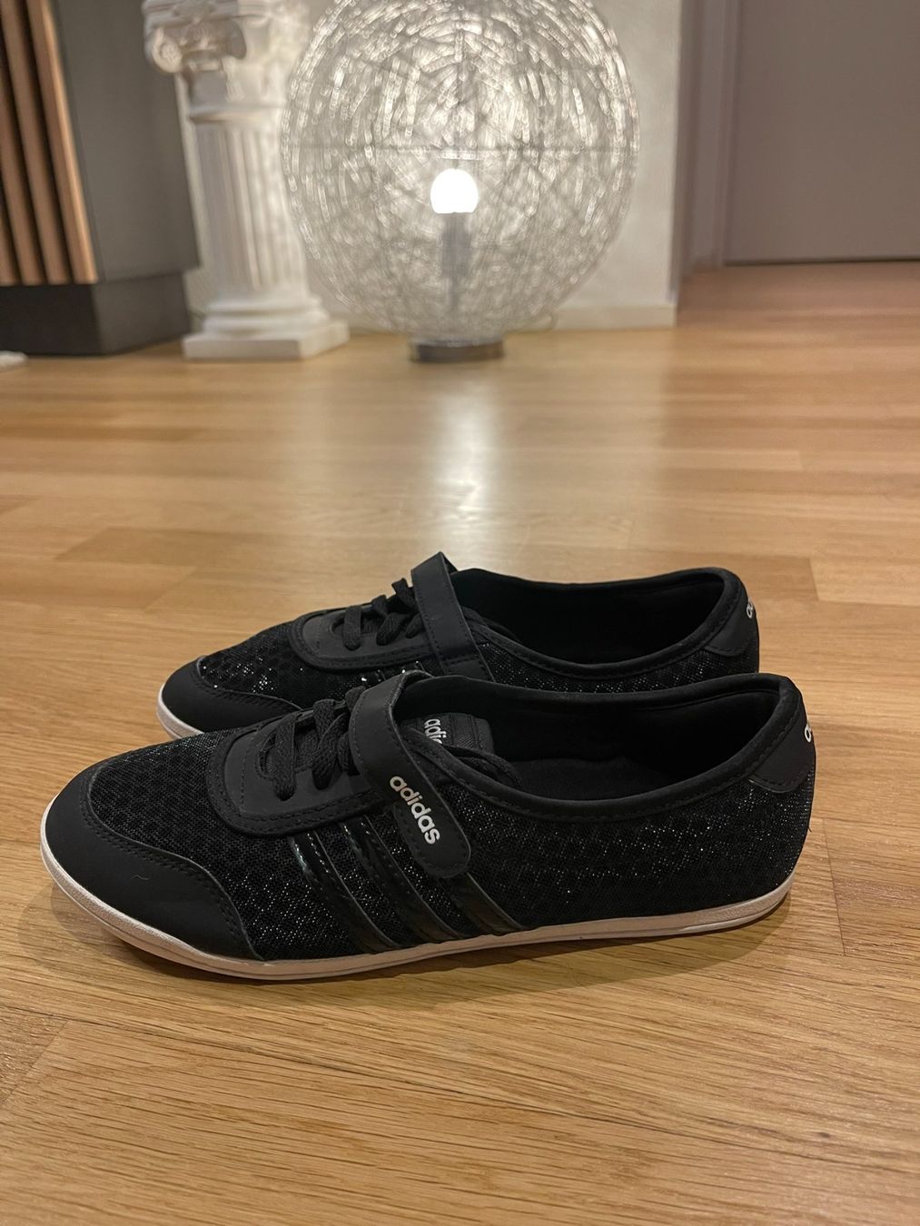Adidas Scarpe da donna: Adidas Sneaker, Grösse 37 1/3 - Schwarz – Usato da Rheineck venduto da FGeissler 5