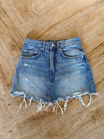 *NEU* ZARA Jeansrock, XS