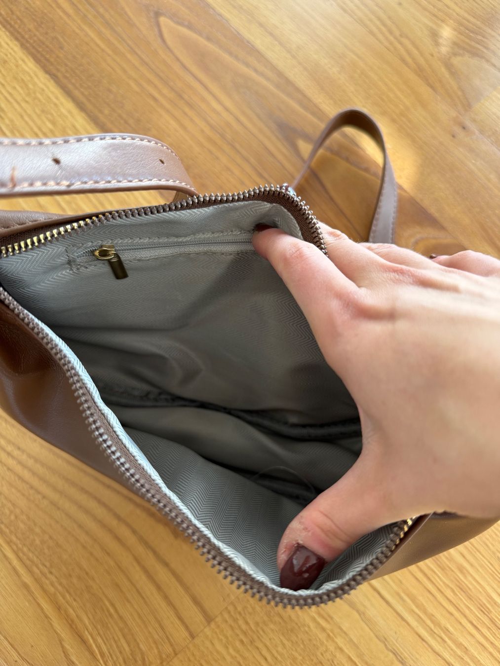 Taschen für Damen: Umhängetasche – Gebraucht aus Sissach von laura.x4 2