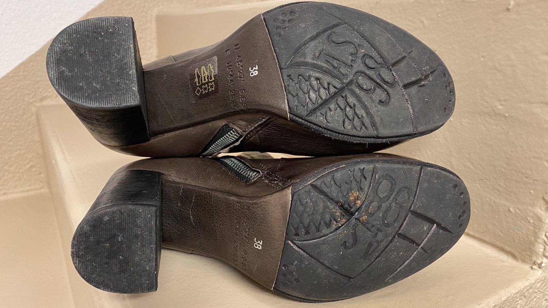 As98 Scarpe da donna: Stiefeletten AS 98 38 braun – Usato da Magden venduto da Gondwina 4