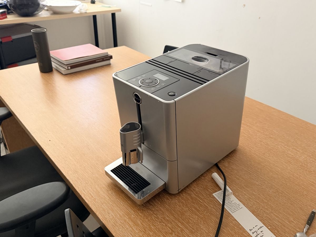 Jura Macchine per caffè & Macchine per espresso: Jura machine need service – Difettoso da Basel venduto da Tomska 1