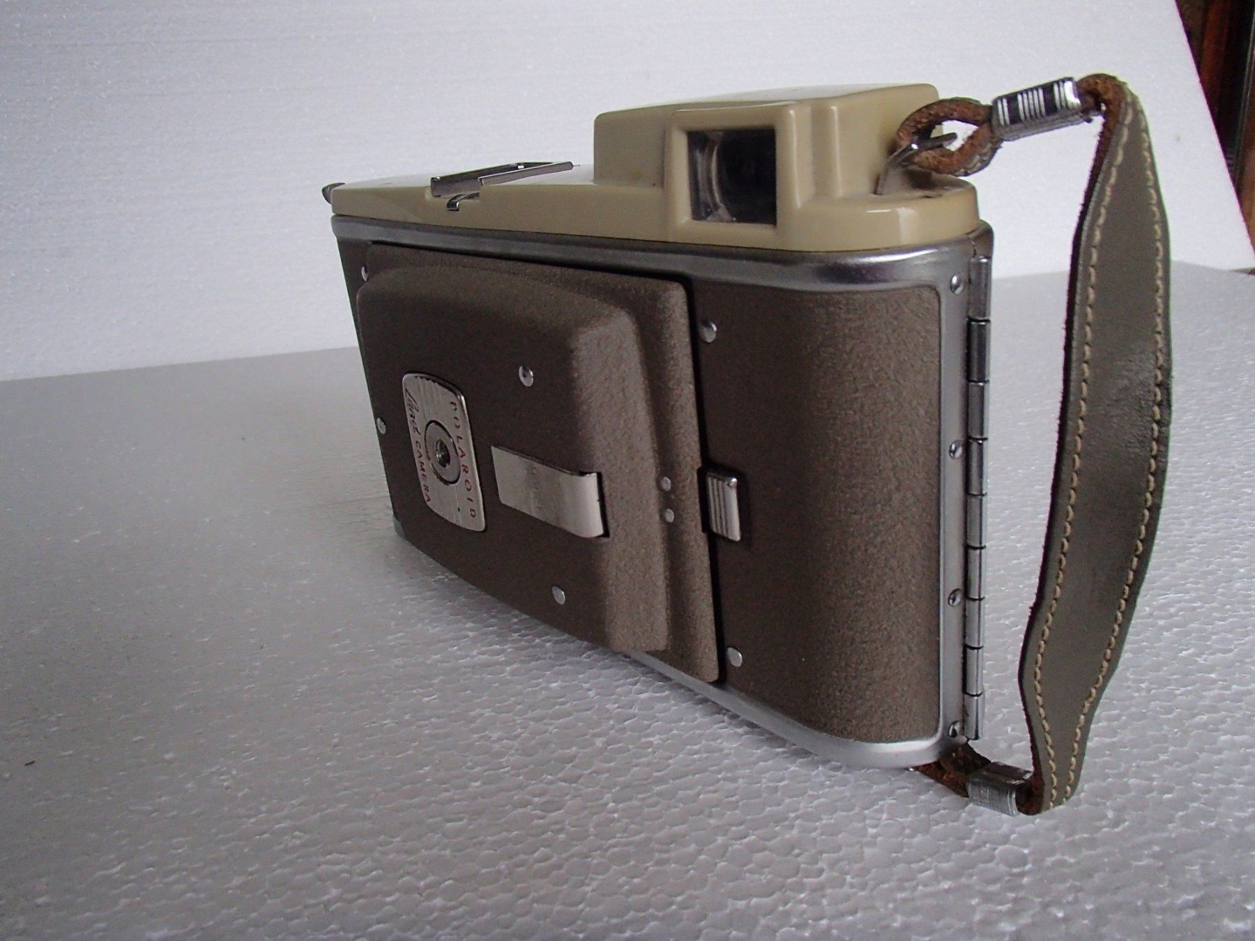 Polaroid Fotocamera: Erste POLAROID Land Kamera mit Blitz 80A – Usato da Schöfflisdorf venduto da pullux 3