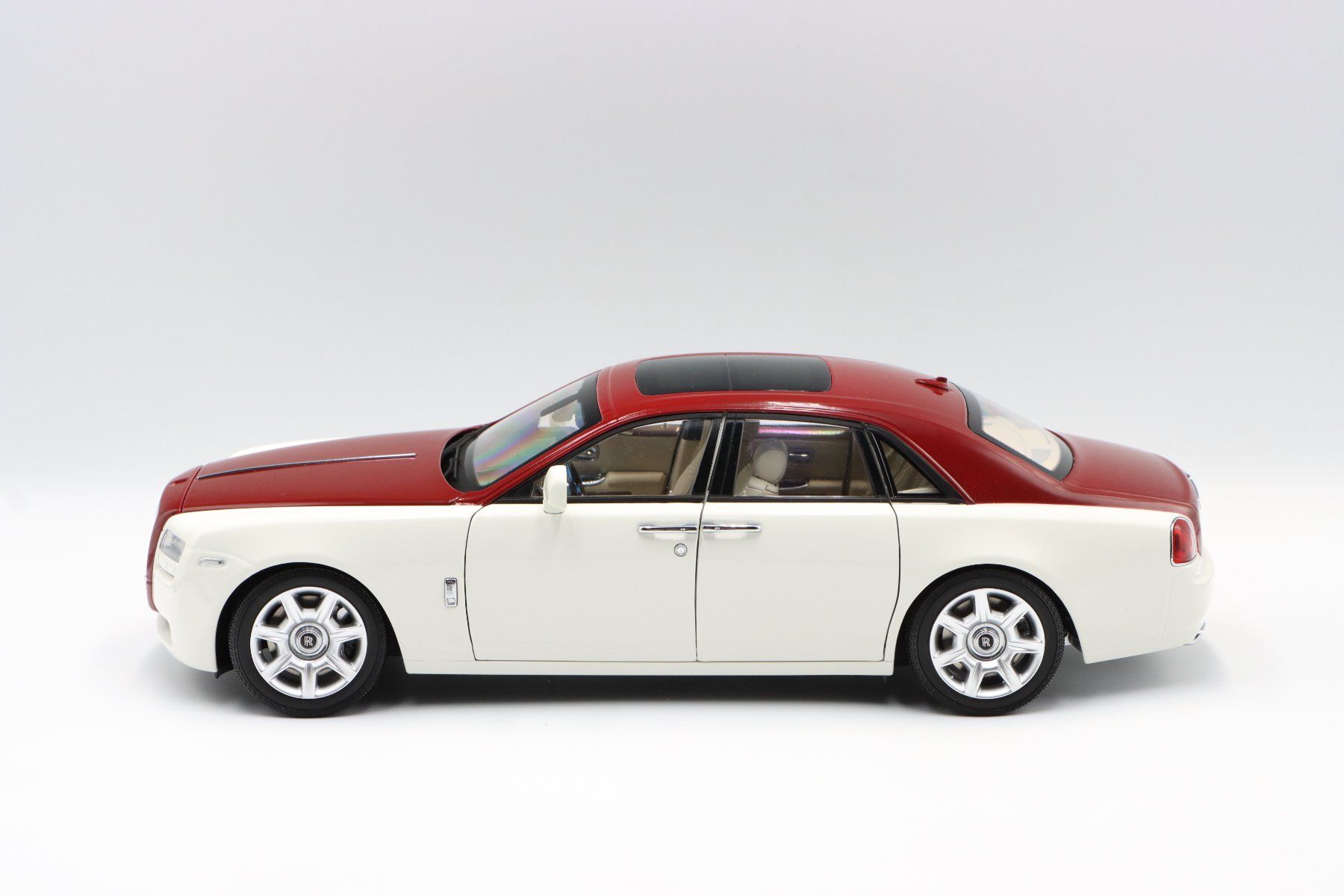 Rolls Royce Modellini d'auto: Rolls Royce Ghost 2011 1:18 Kyosho – Nuovo e nell'imballaggio originale da Bühl b.Aarberg venduto da modelldiecast 4