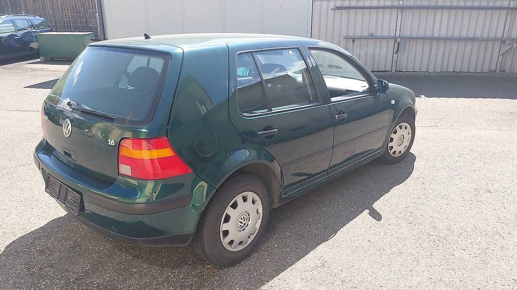 VW Automobili: VW Golf 1.6 grün met. – Usato da Eschlikon TG venduto da Sepp19 1