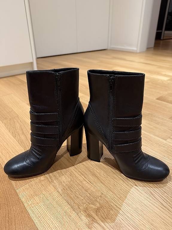 Damenschuhe: Guess – Gebraucht aus Buttikon SZ von yol_8dps 3
