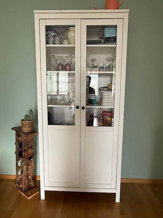 Vitrinen: Hemnes Vitrine – Gebraucht aus Thun von Redyred