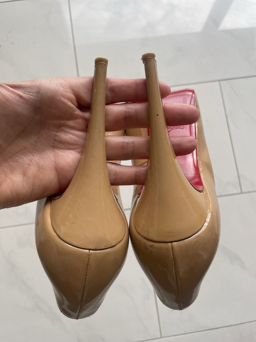 Christian Louboutin Scarpe da donna: Louboutin Gr.41 Modell very prive – Usato da Au ZH venduto da Daiga 2