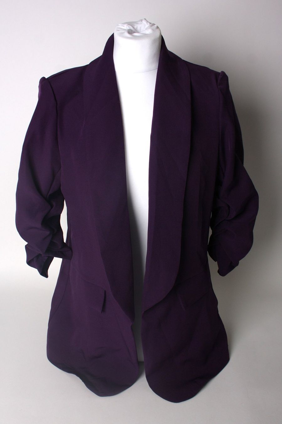 Shein Completi & Tailleur: SHEIN Anzug-Set gr. M – Usato da Zollikofen venduto da Restwert_Zollikofen