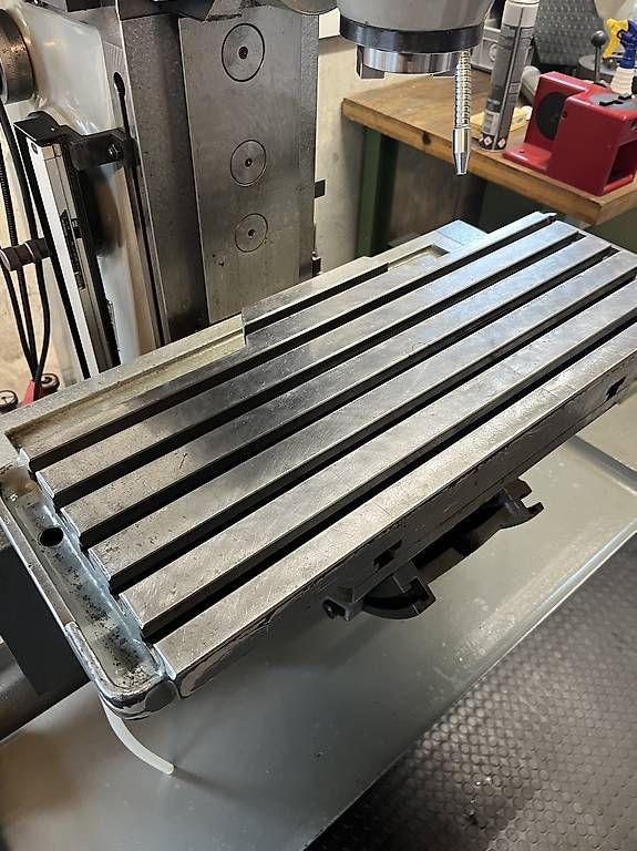 Sixis Toutes les machines: Fräsmaschiebe Sixis S103 – D'occasion à Glis par Volki_F 2