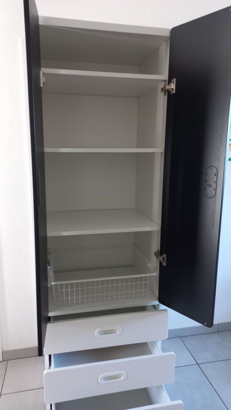 Ikea Armadi: Armoire – Usato da Pontenet venduto da Tirgoudi21 1