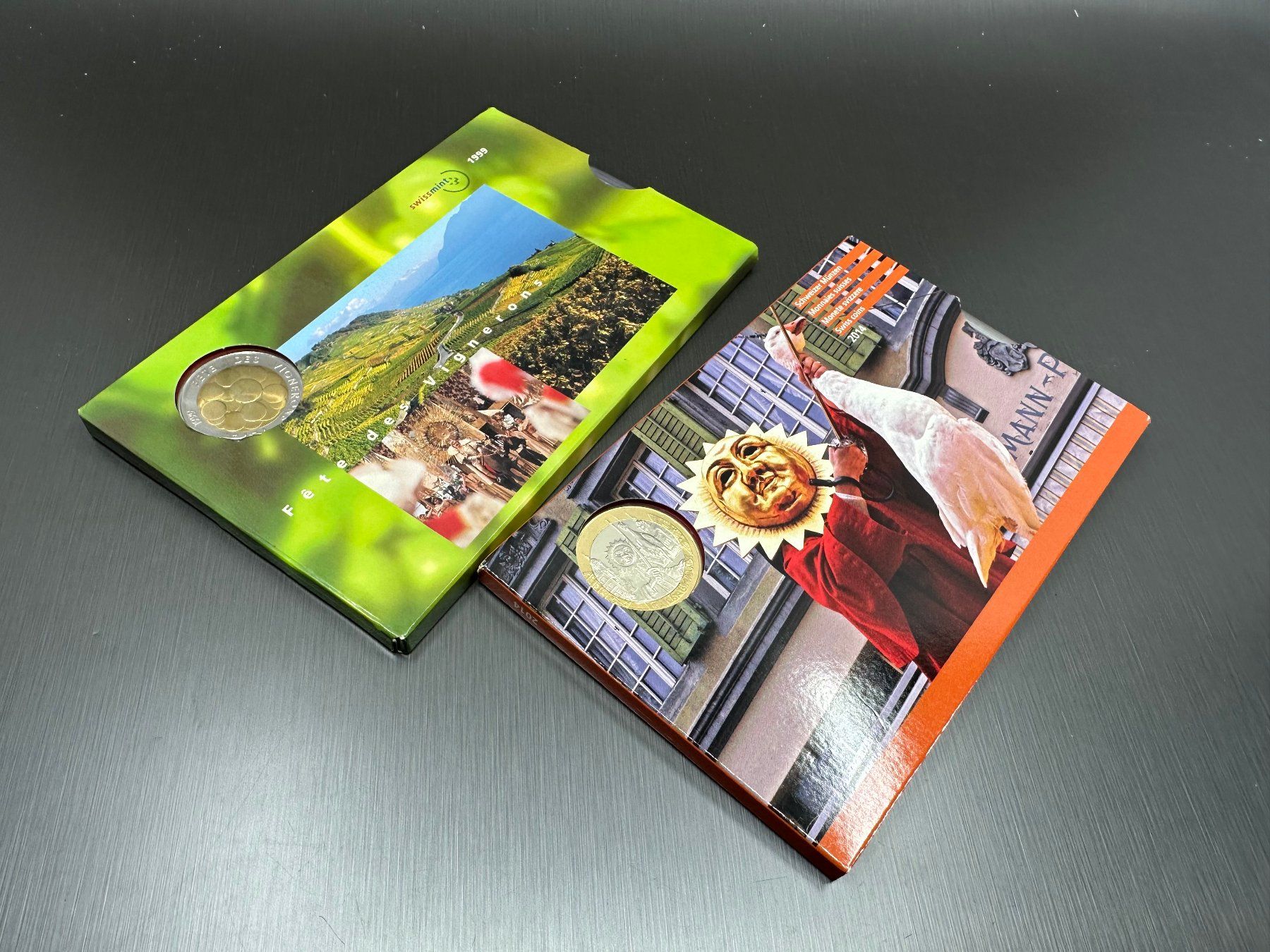 Tutti le monete: 2x Münzsätze Schweiz 1999 & 2014. – Usato da Arisdorf venduto da Liquidus 7