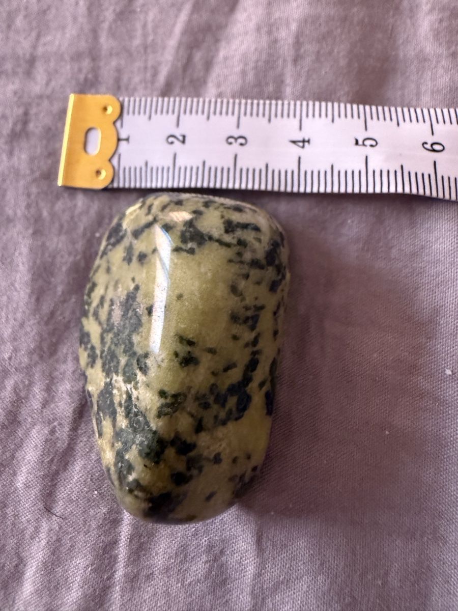 Mineralien & Heilsteine: Jade nefrite – Gebraucht aus Oberhof von RealStone 3
