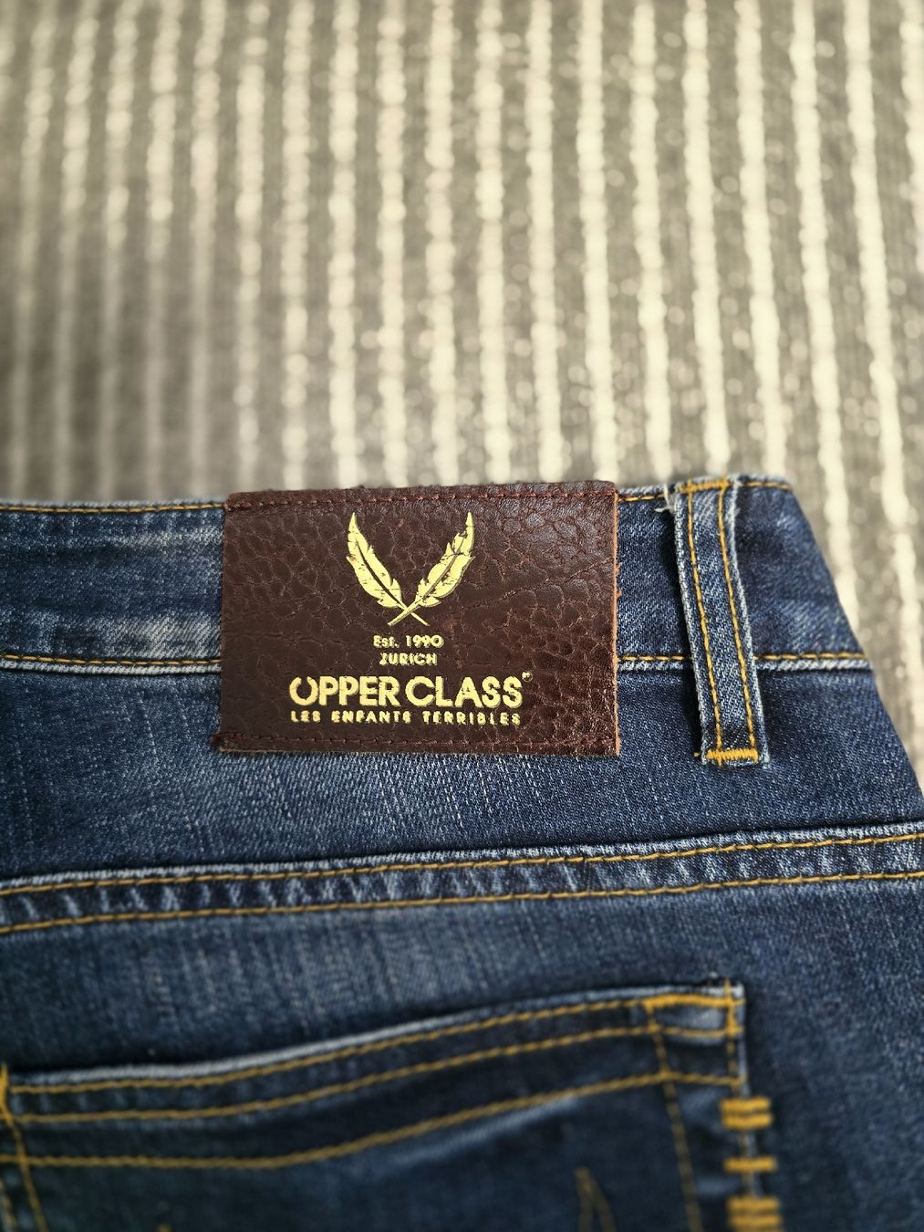 Jeans: Upper Class Jeans, Grösse 31/32, Top Zustand! – Usato da Ehrendingen venduto da Ince2016