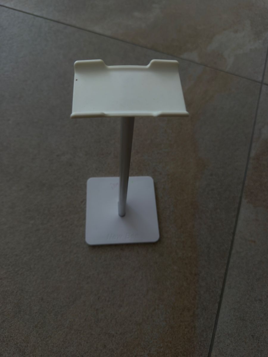 Altro in Decorazioni & Accessori: Headset Stand – Usato da Bernex venduto da Oma44 1