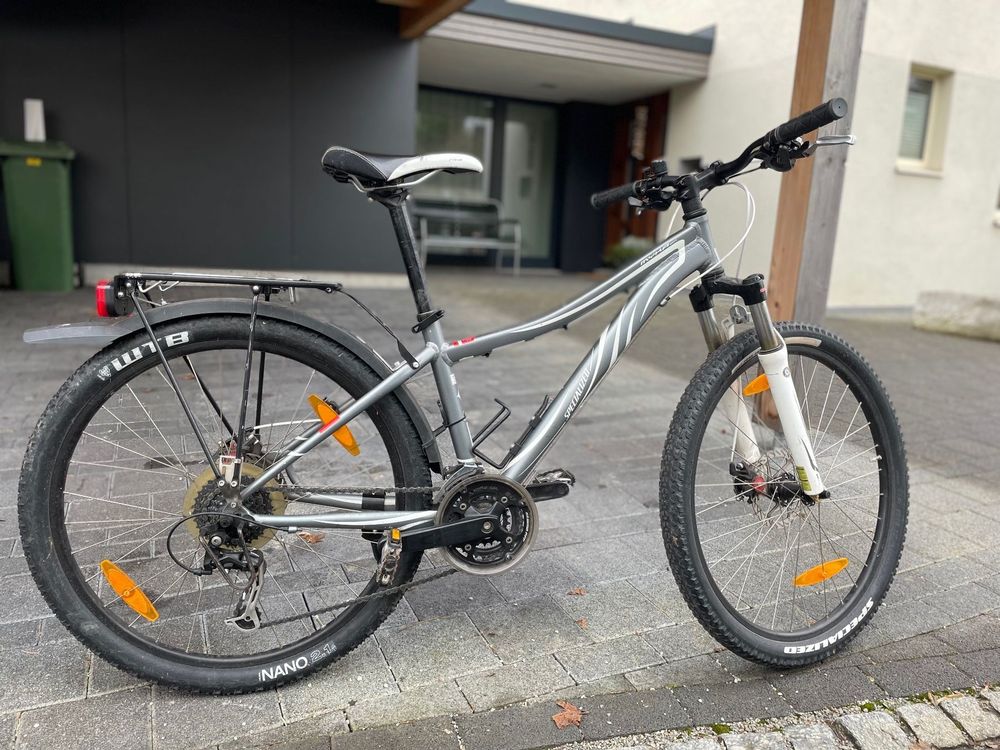 Specialized myka on sale sport 26