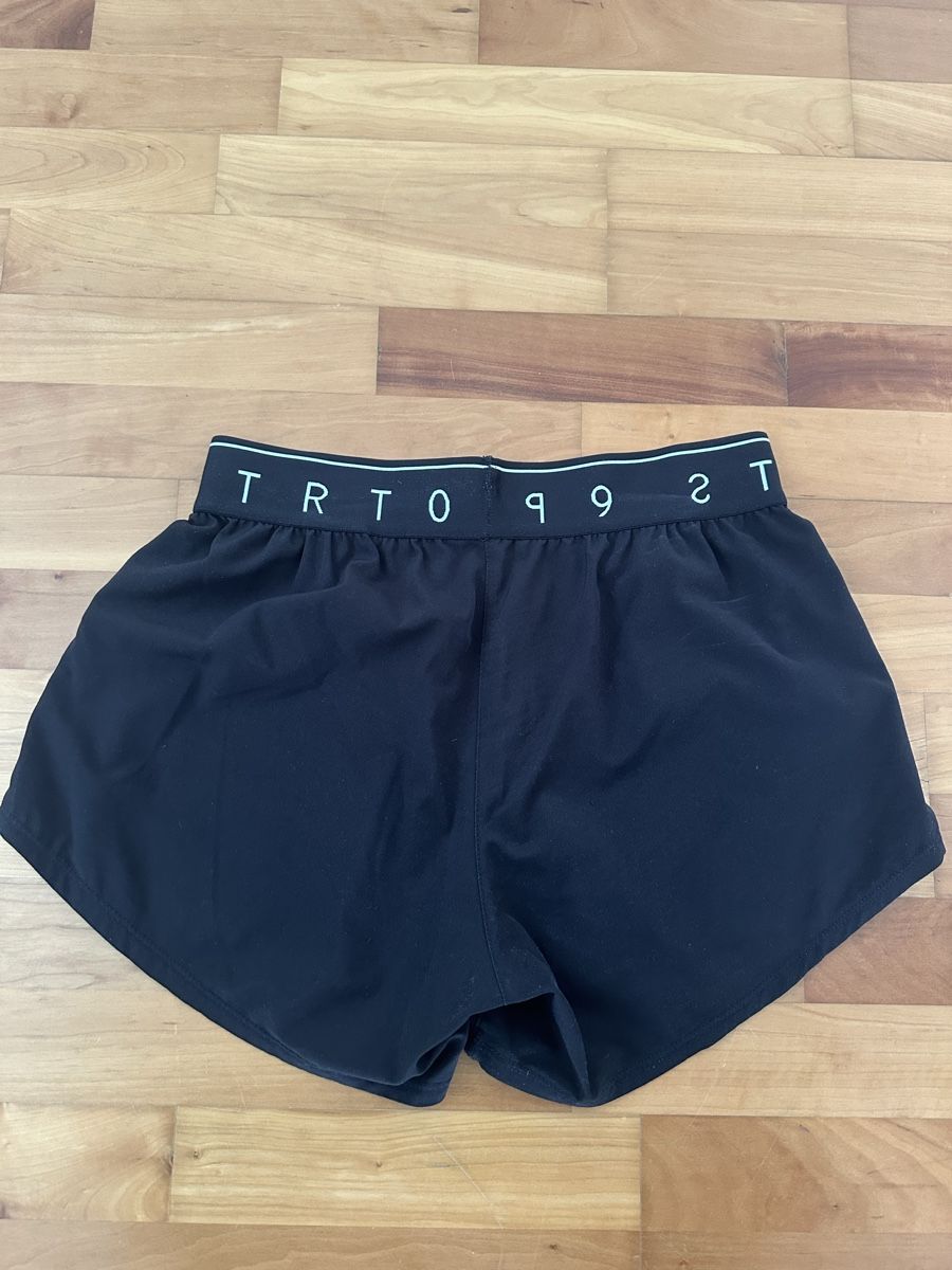Hosen: kurze Sporthose – Gebraucht aus Romanshorn von ila_2nzf 1