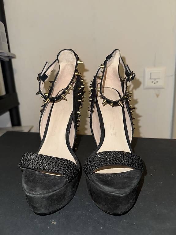 Zara Scarpe da donna: Zara Leder Sandalen, Gr. 37 – Usato da Frenkendorf venduto da banemk12 2