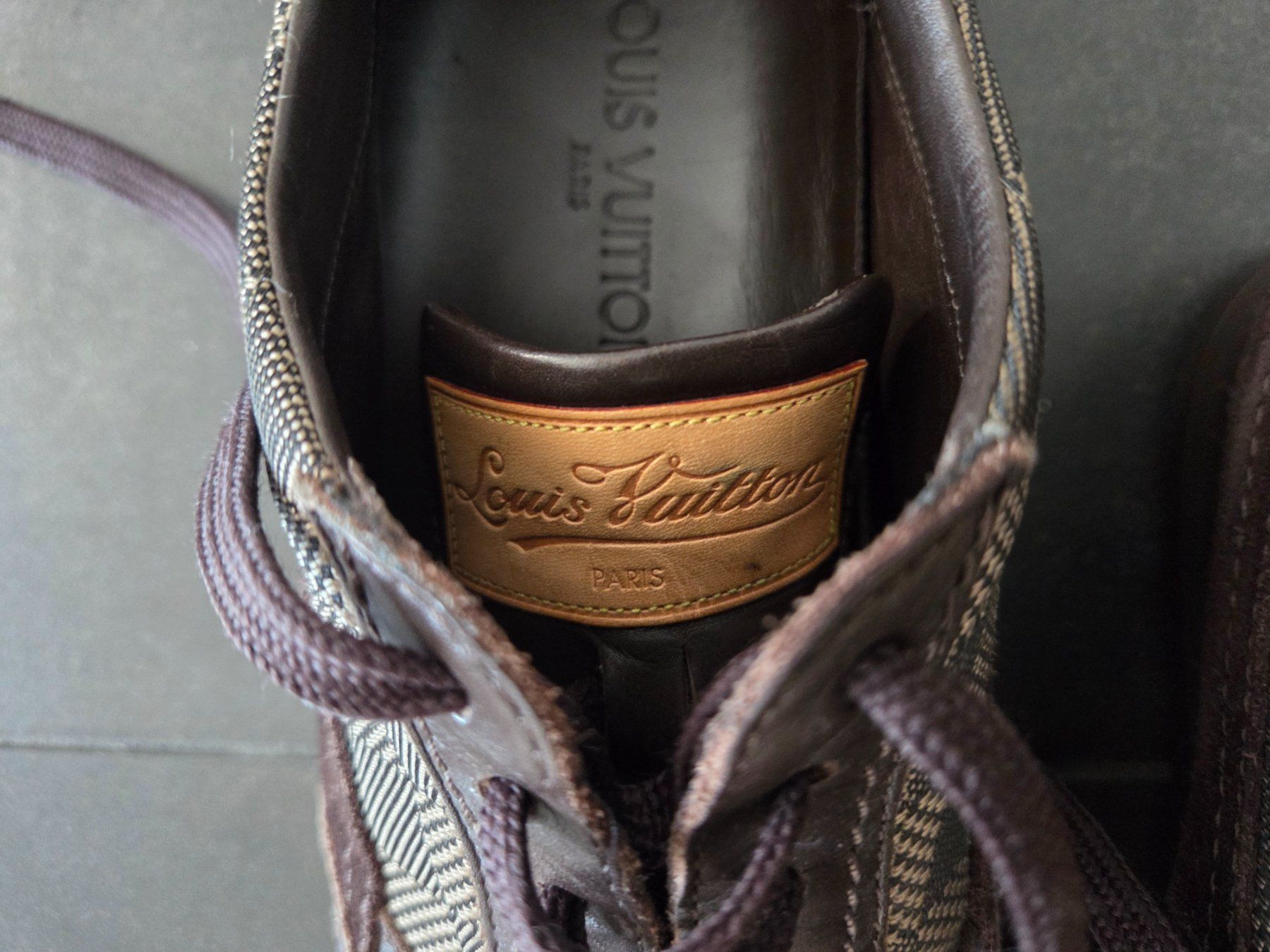 Louis Vuitton Scarpe da uomo: Schuhe Louis Vuitton  Gr 41 super Zustand. – Usato da Sursee venduto da Ventiduese 5