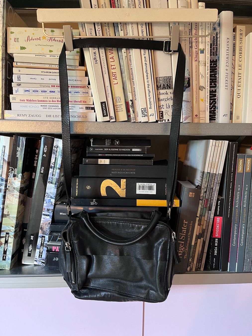 Cos Borse da donna: COS Leder Handtasche – Usato da Zürich venduto da takanawa01