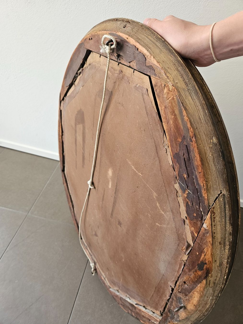 Spiegel: Antiker Holzspiegel – Gebraucht aus Nottwil von Langka 4