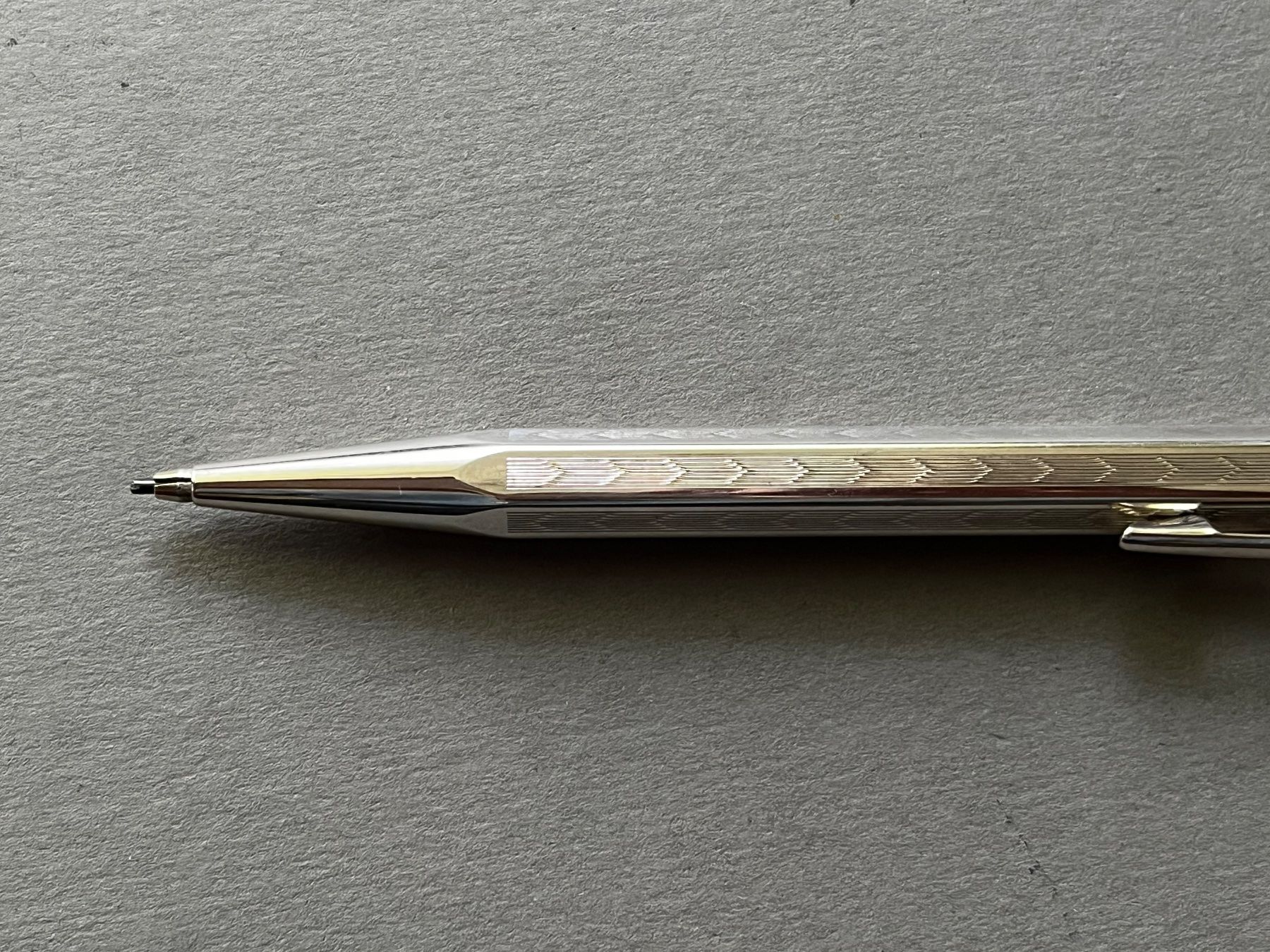 Caran D'Ache Matite, matite colorate & gessi: Caran d’Ache Ecridor Minenhalter - Chevron, versilbert cm – Usato da Zürich venduto da FV.vintage 2