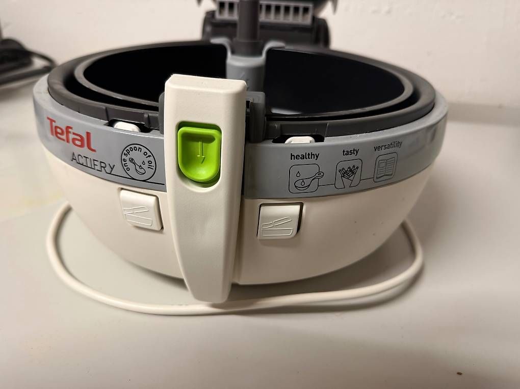 Tefal Appareils de cuisine: Tefal Actifry – D'occasion à Kefikon ZH par Haligali81 2